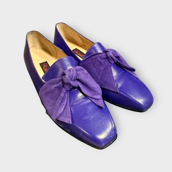 Vintage 1980s Nine West, Funky Purple Leather Loafers, With Suede Bows - Picture 4 of 8